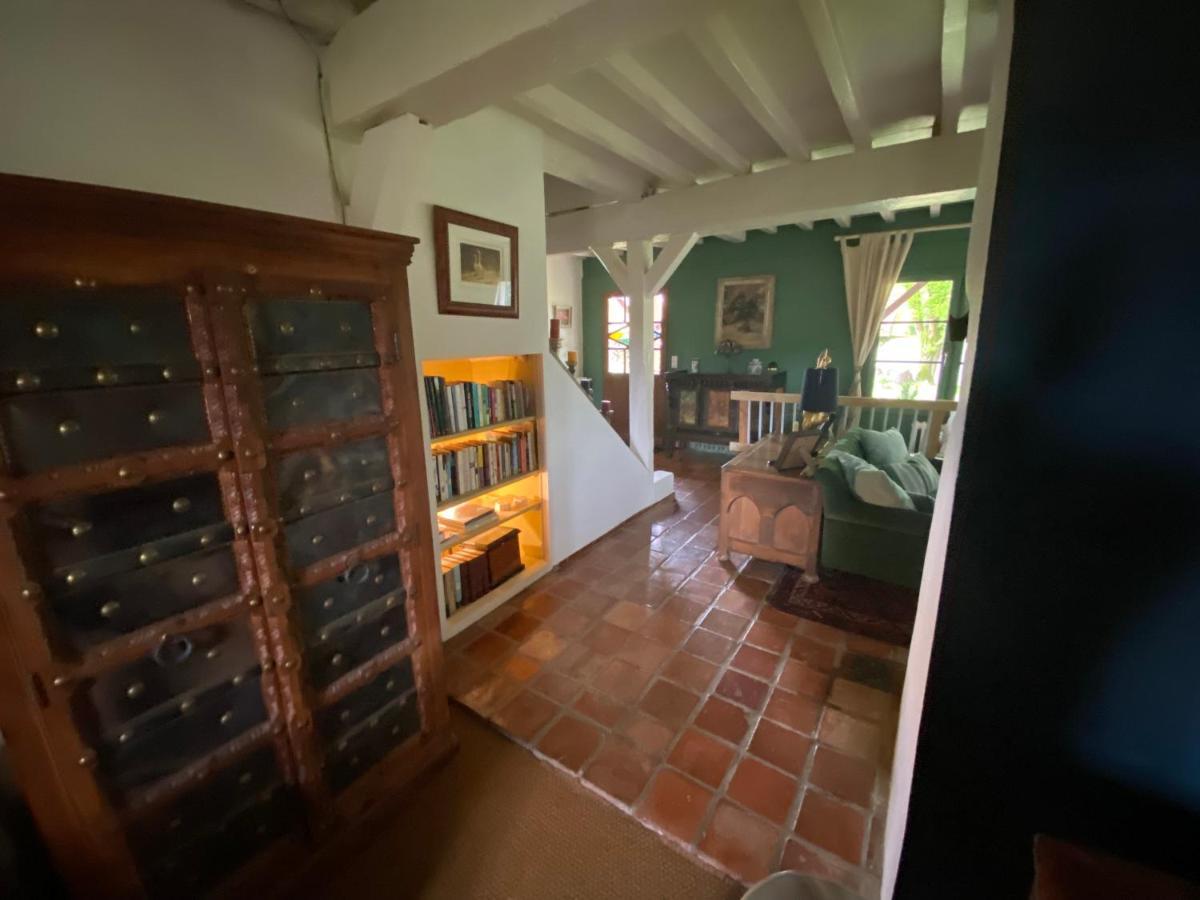 Domaine Du Tafiart Bed & Breakfast Sarron Exterior photo