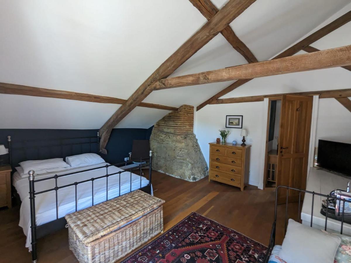 Domaine Du Tafiart Bed & Breakfast Sarron Exterior photo